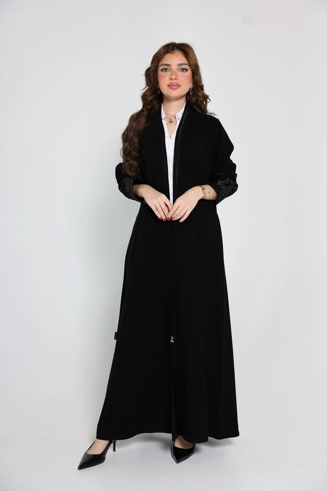 Crepe abaya with luxury details of hand embroidery