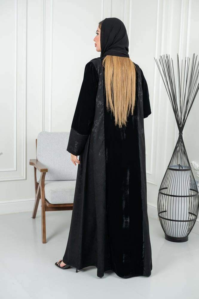 First grade velvet abaya with jacquard fabric and embroidered sleeves