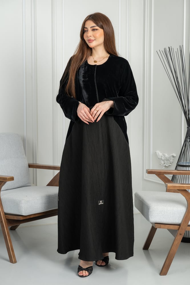 Abaya half wide velvet crowns and waves cuts
