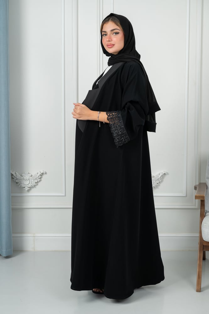 First grade ceramic crepe abaya in dark black with square sleeves and beaded trim