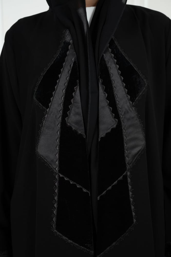 Royal crepe abaya with elegant straight sleeves