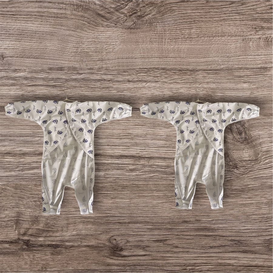 عرض مريلة BABY CARE