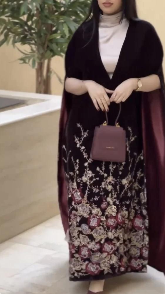 فستان البشت