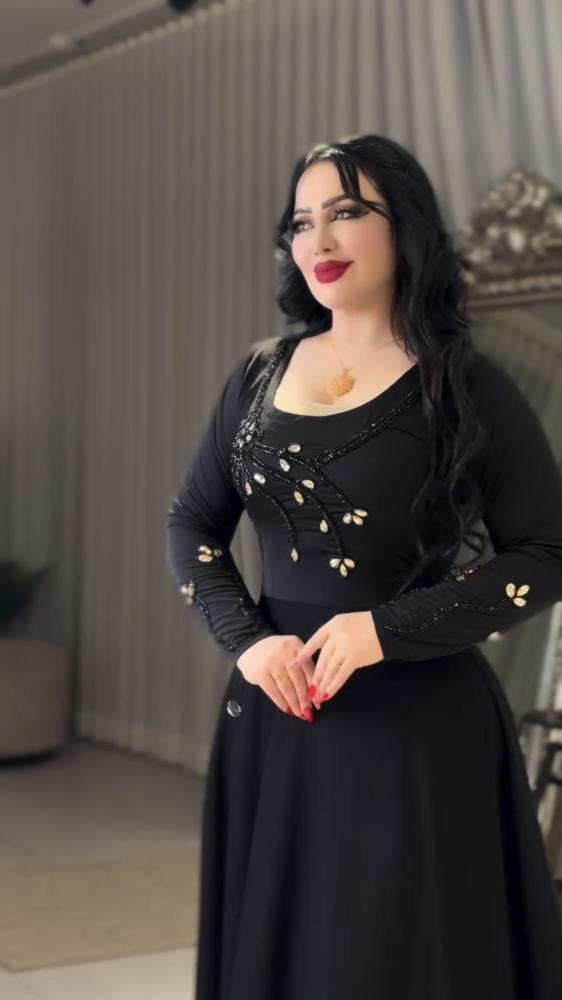 فستان الياسميه