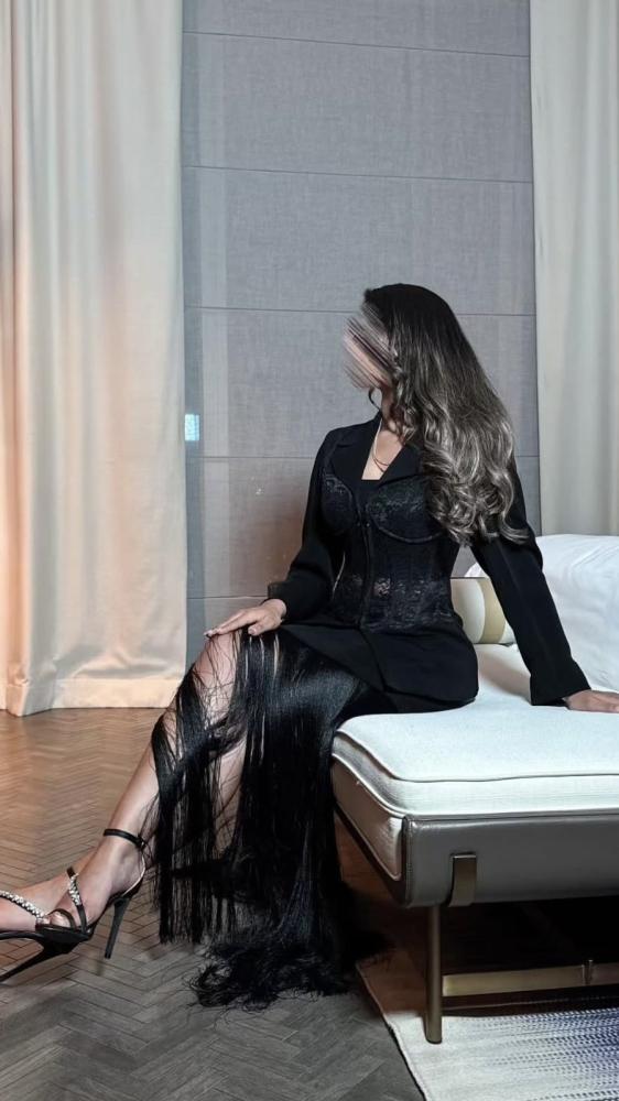 فستان اسيرا