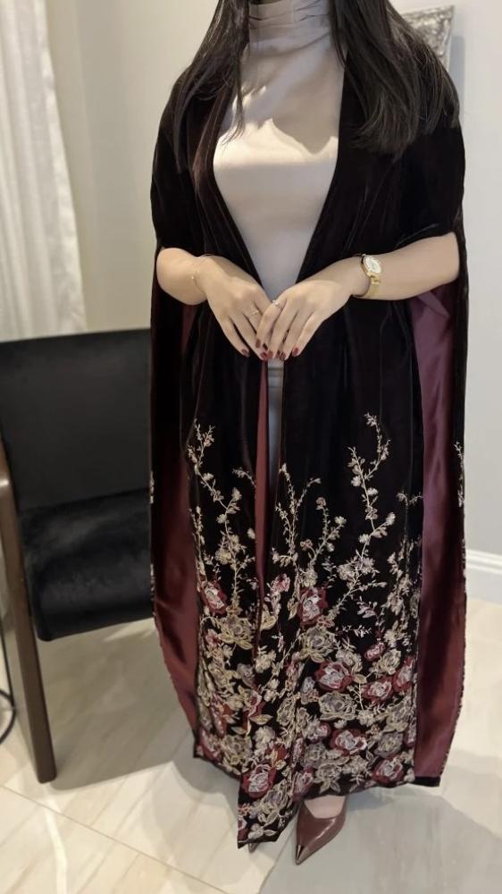 فستان البشت