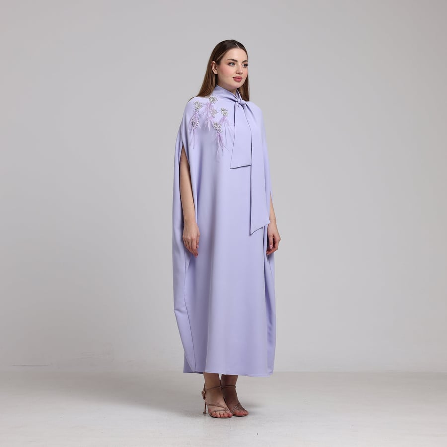 قفطان بربطة عنق
