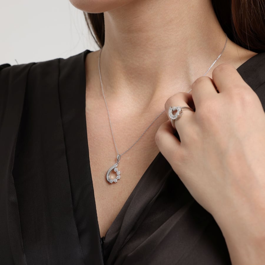 The Shimmer Class Jewellery Set