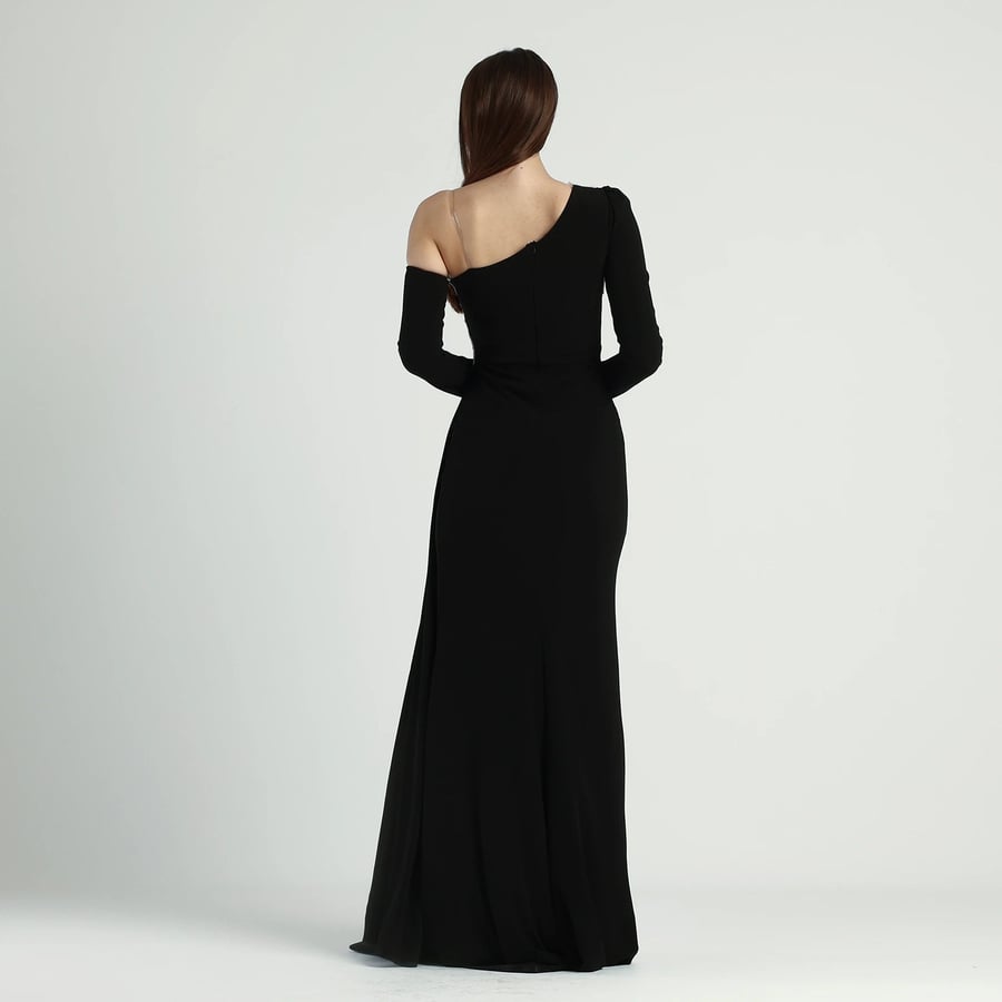 Black One-Sleeve Evening Dress