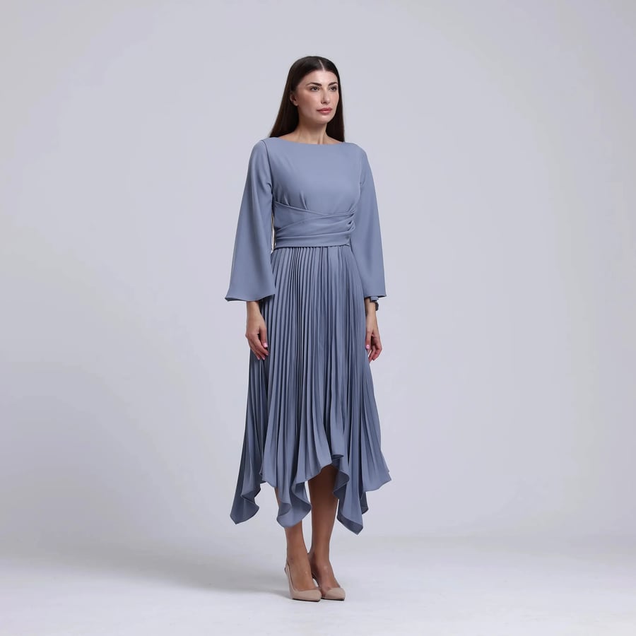 فستان بليسيه بحزام لف