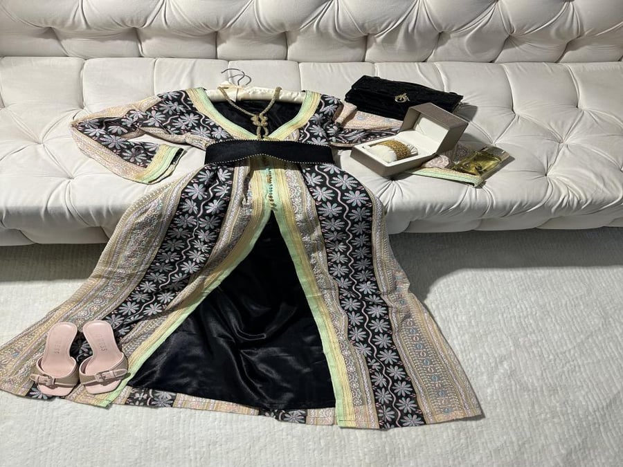 Black caftan 2025
