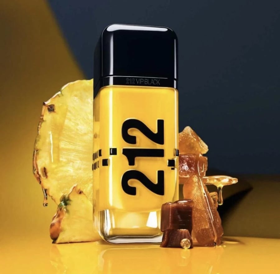 عطر كارولينا هيريرا 212 VIP بلاك كاب الرجالي او دو بارفيوم 100مل