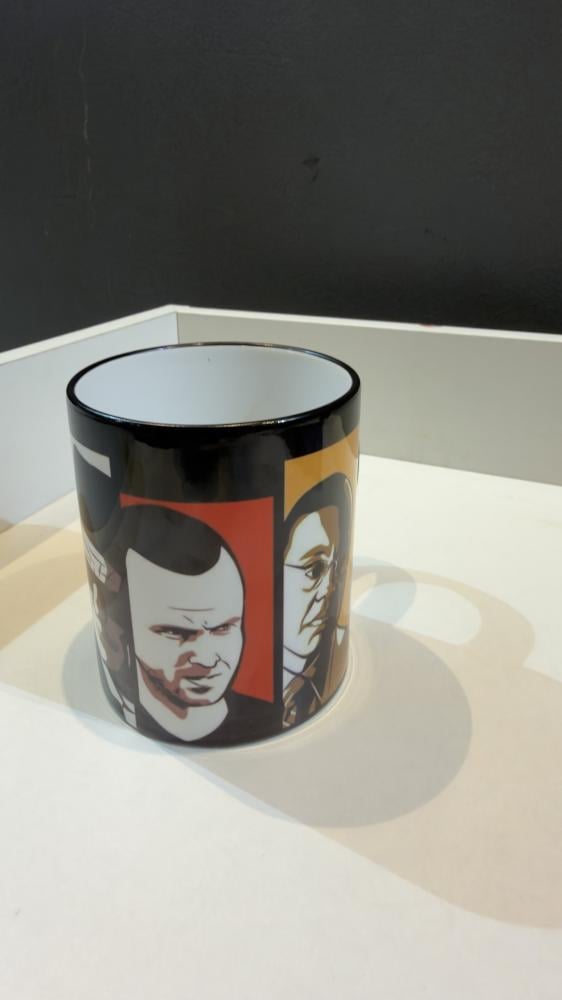 بوكس مسلسل بريكنق باد ( البوكس قابل للتعديل في التصميم مجاناً)  breaking bad