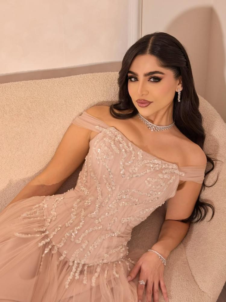 فستان تل ناعم تفته استرتش