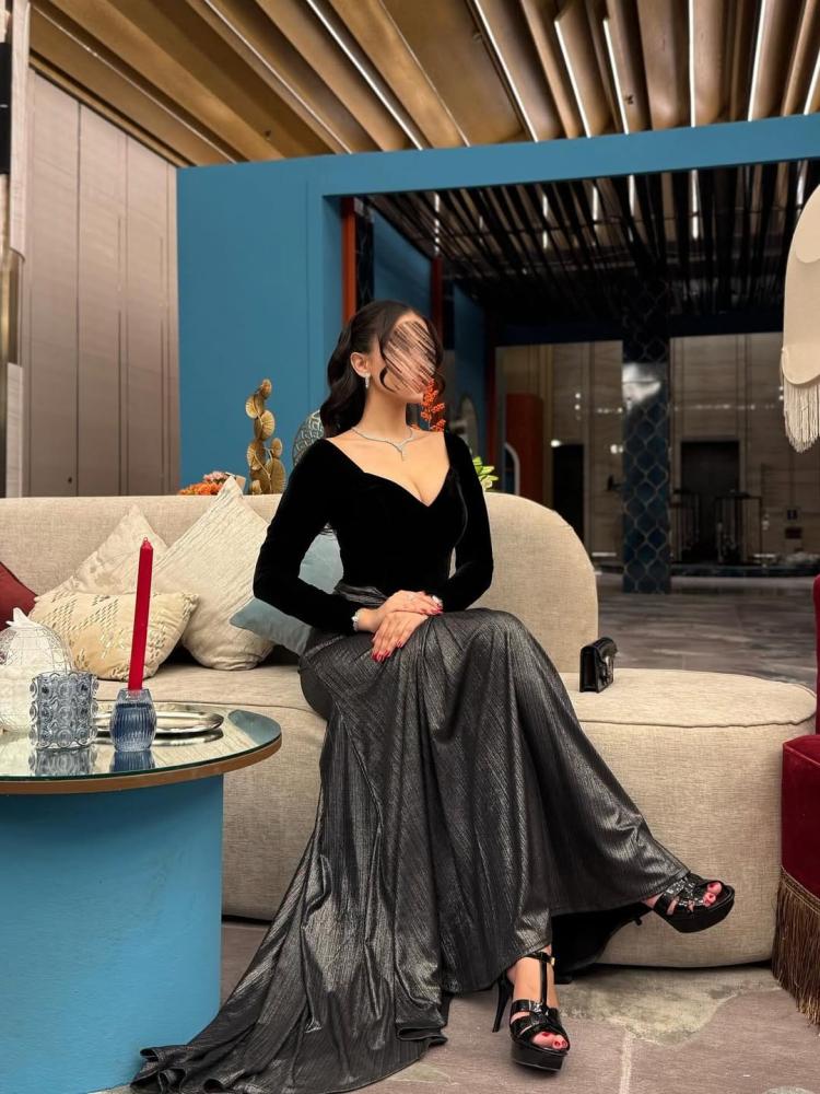 فستان جوخ لمعه استرتش