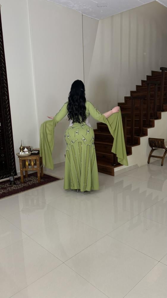 فستان تفاحي