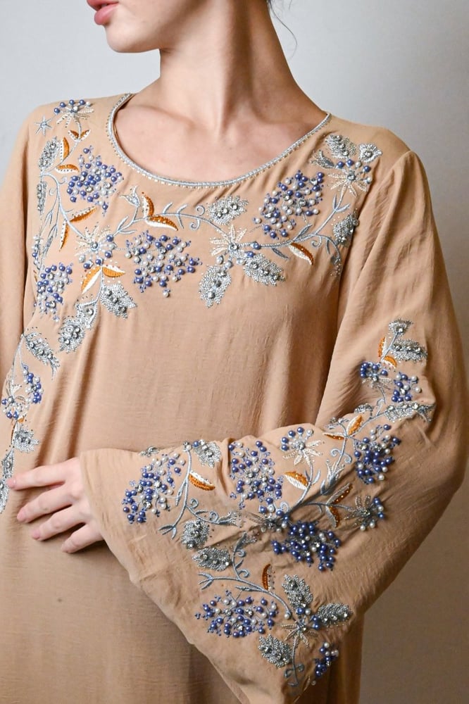 A distinguished and elegant thobe in light kharbi color #21