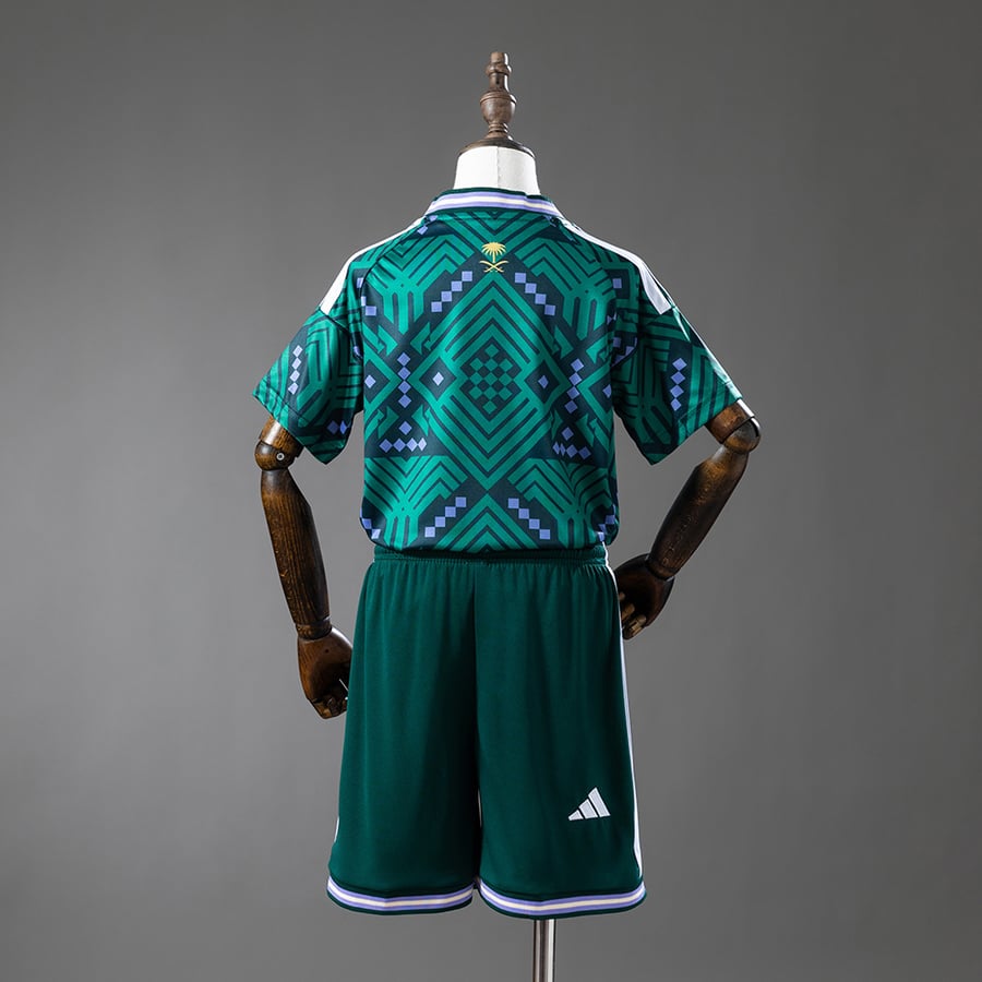 طقم السعودية الاساسي 2026 اطفال
