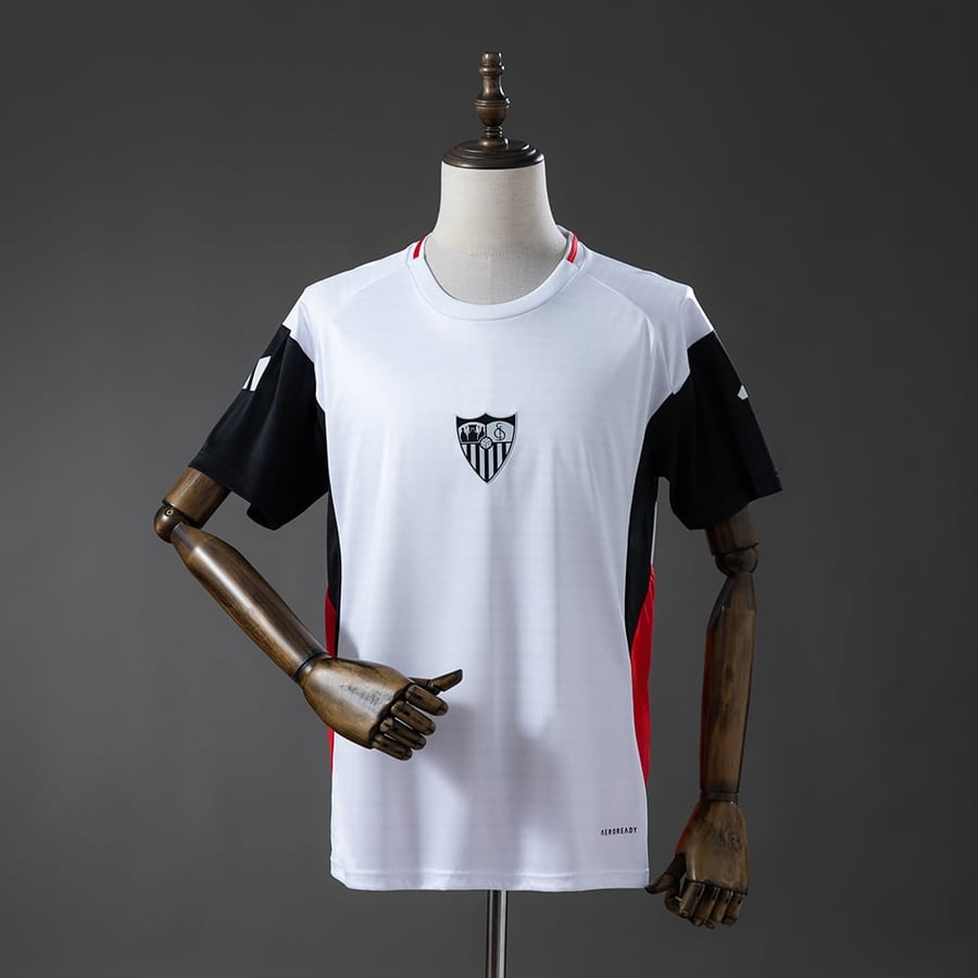 اشبيليه تدريب 25/26