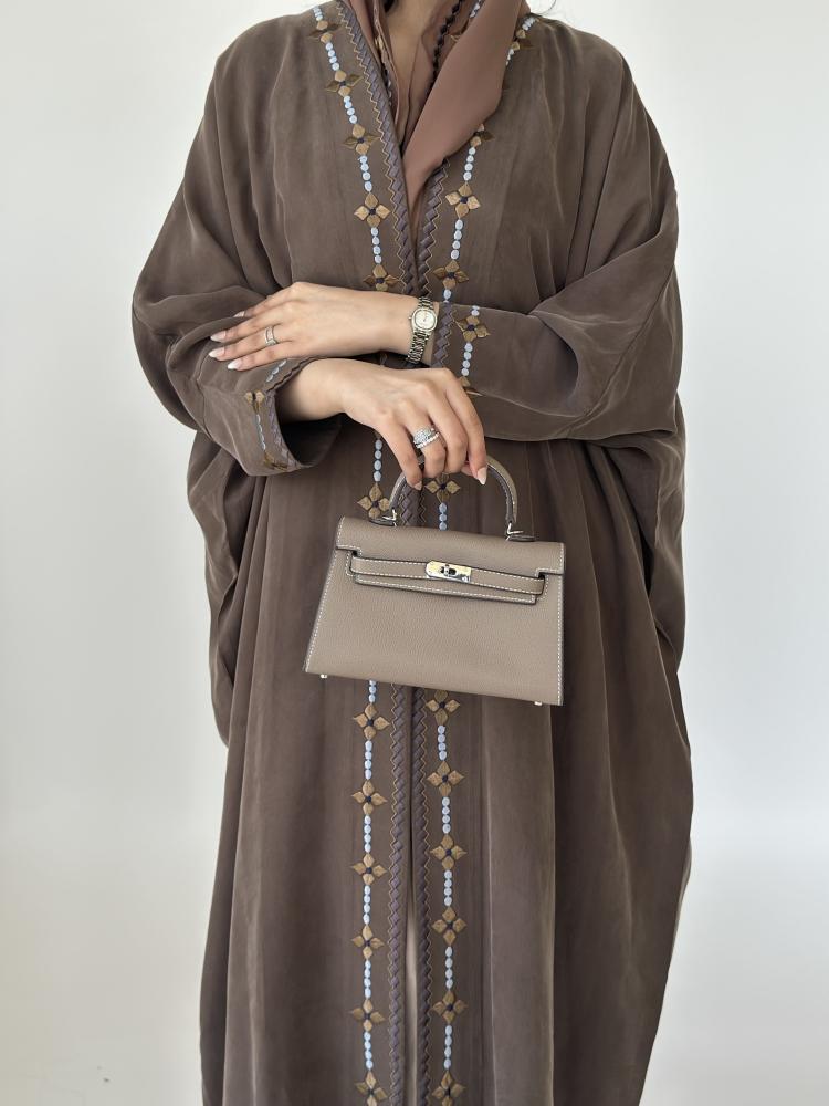 عبايه(١٠٢)