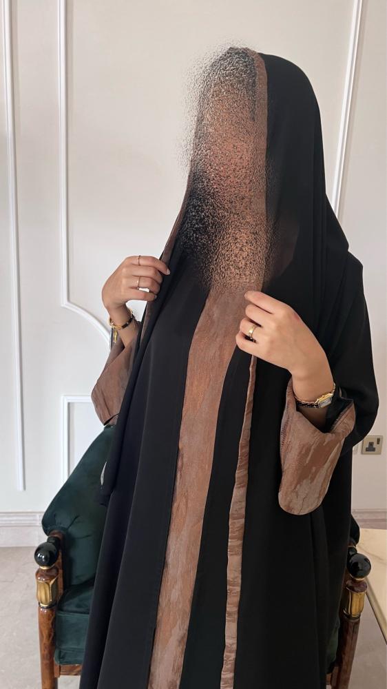 Abaya number 16