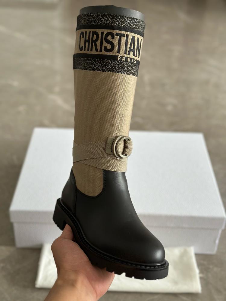 ديور Boots