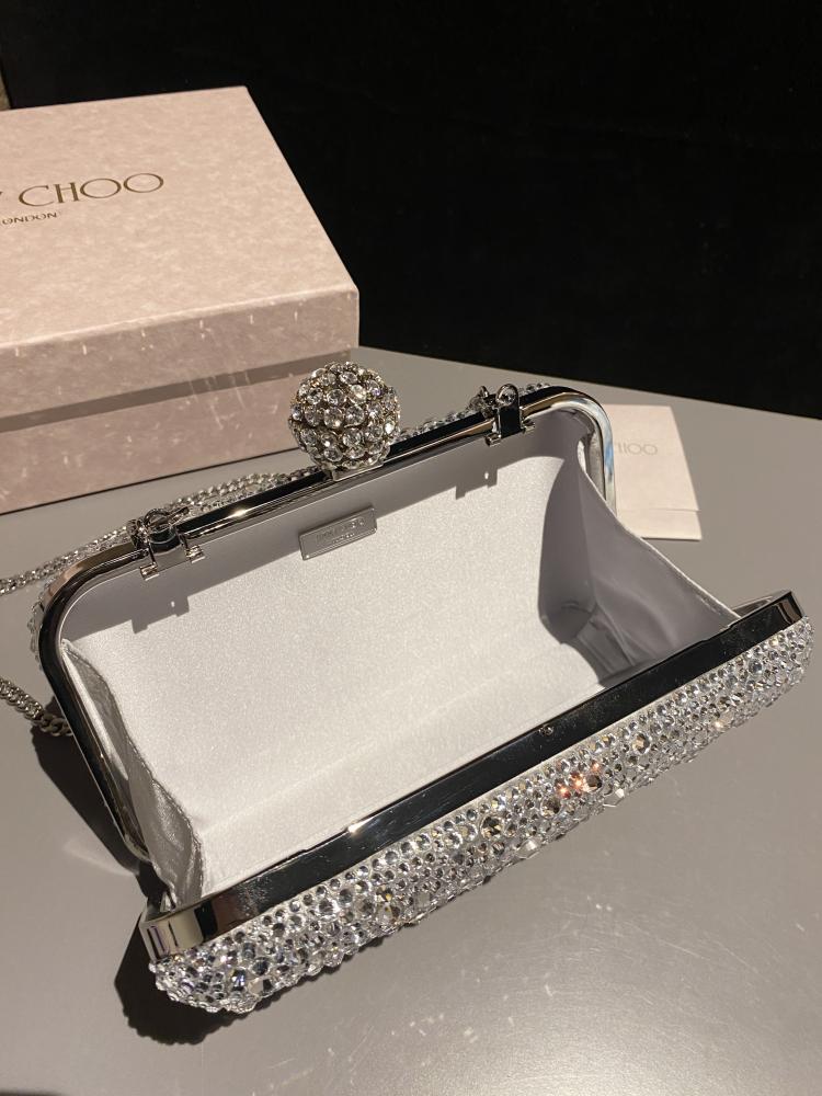 جيمي شو Cloud Clutch