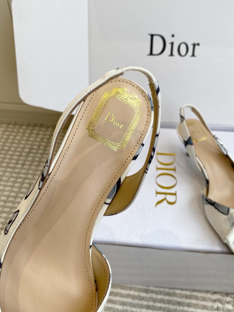 ديور Heel