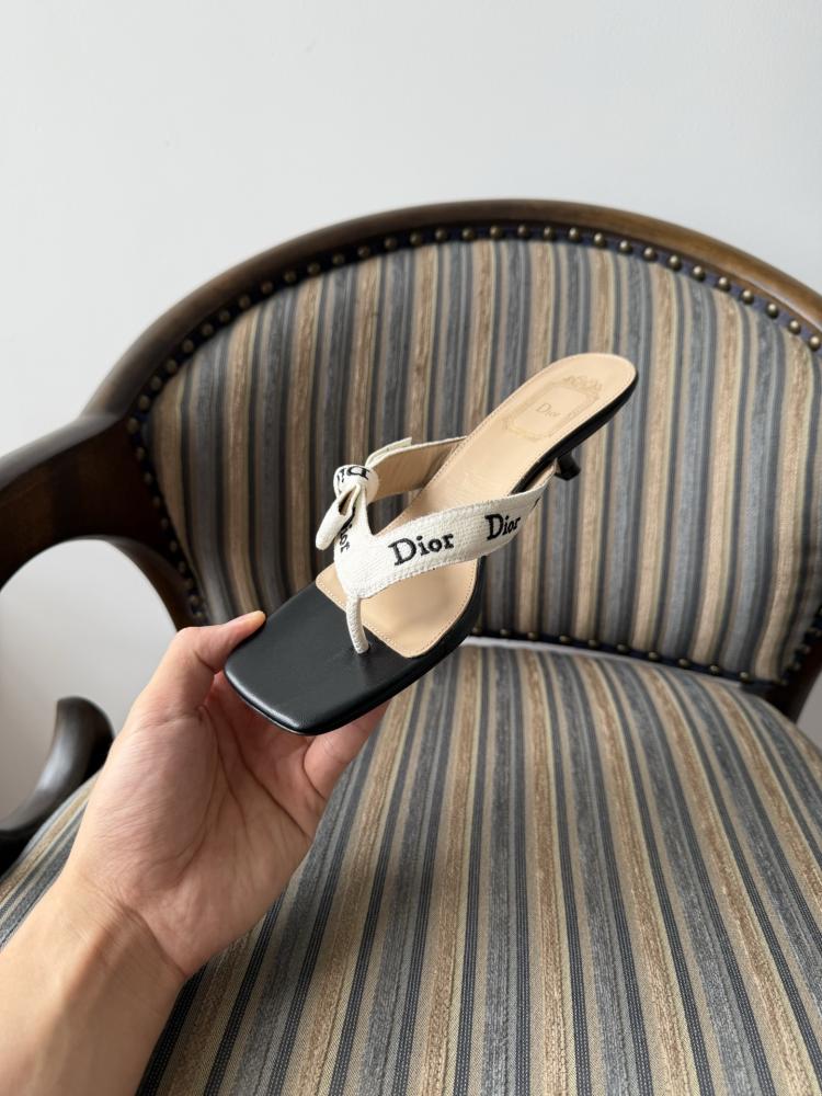 ديور  Sandals