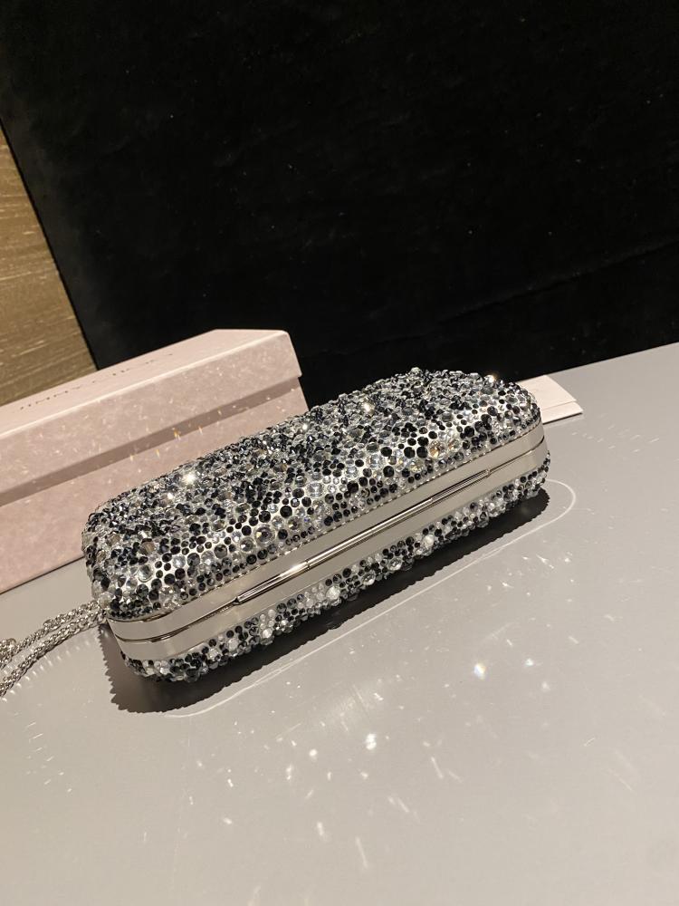 جيمي شو Cloud Clutch