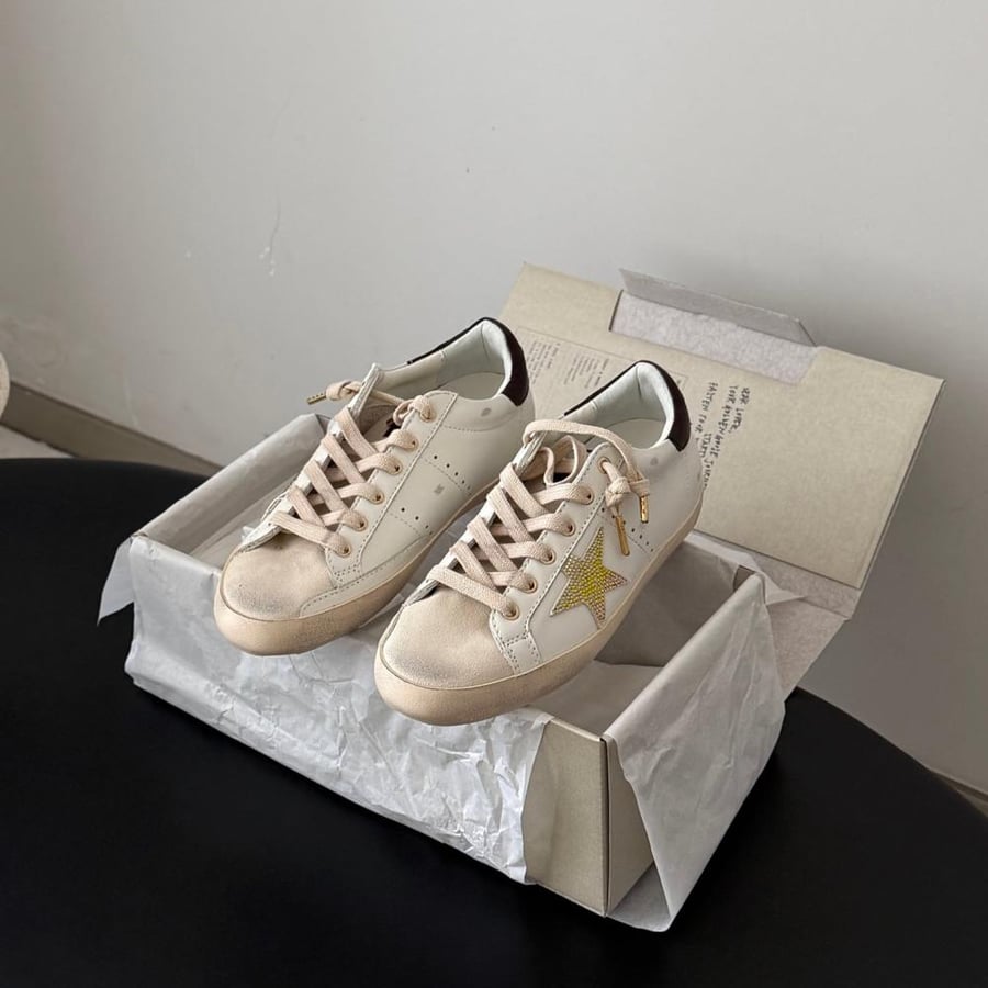 قولدن قوز Sneakers