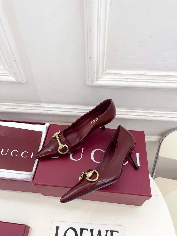 قوتشي Heels