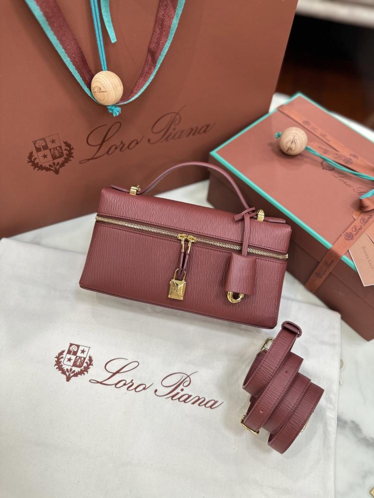 لورو بيانا Extra bag L23