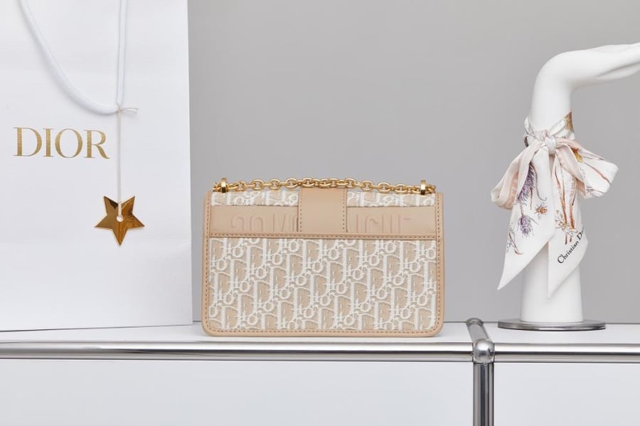 ديور  Montaigne  D25cm