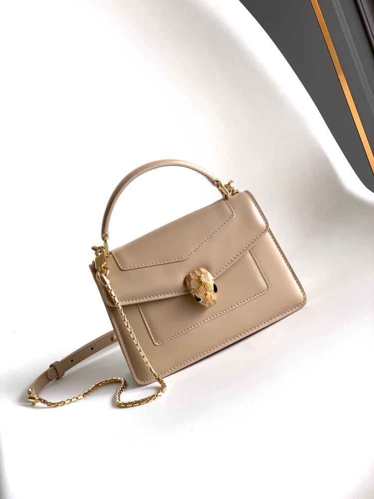 بولقري Serpenti Forever