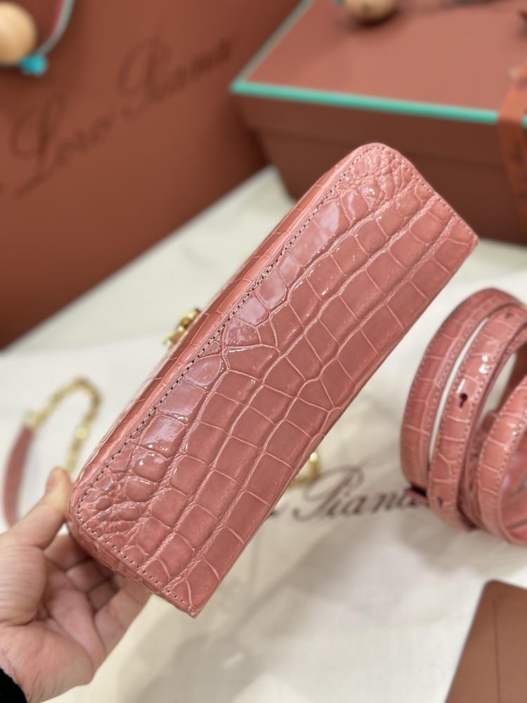 لورو بيانا Extra bag L19CM