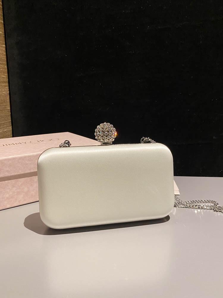 جيمي شو Cloud Clutch