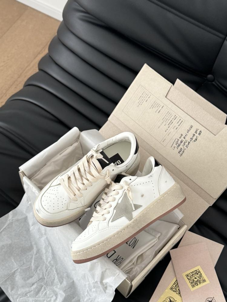 قولدن قوز Sneakers