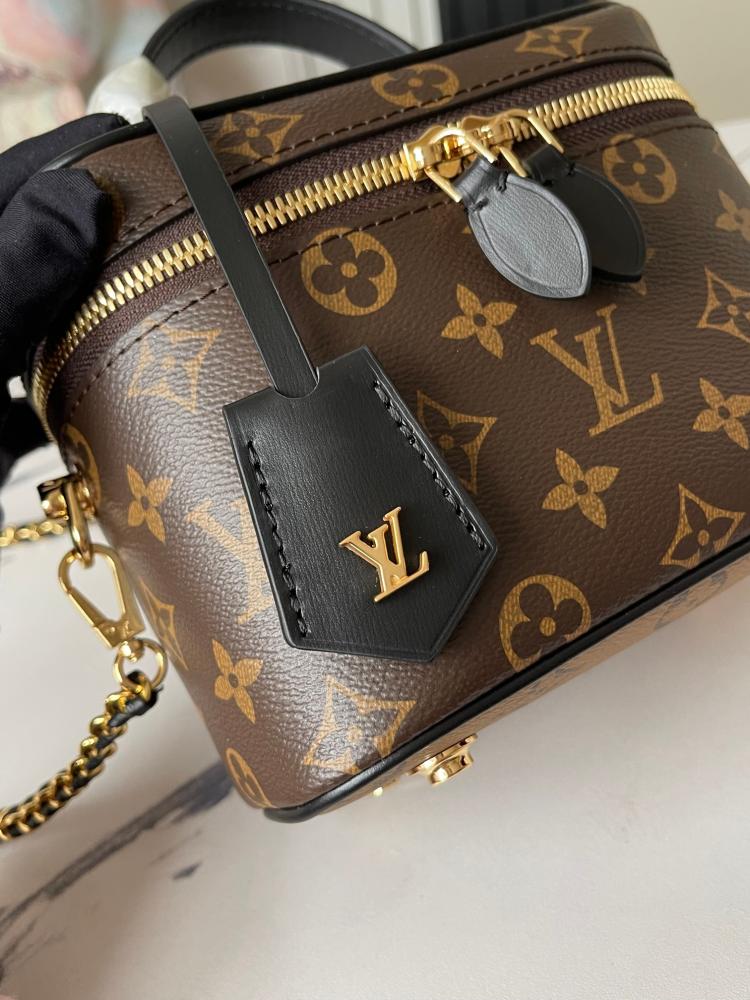 لوي فيتون Vanity PM