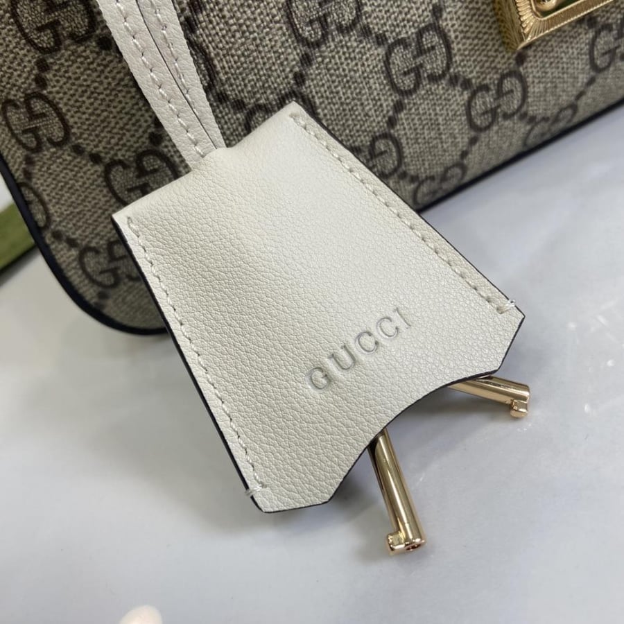 قوتشي Padlock