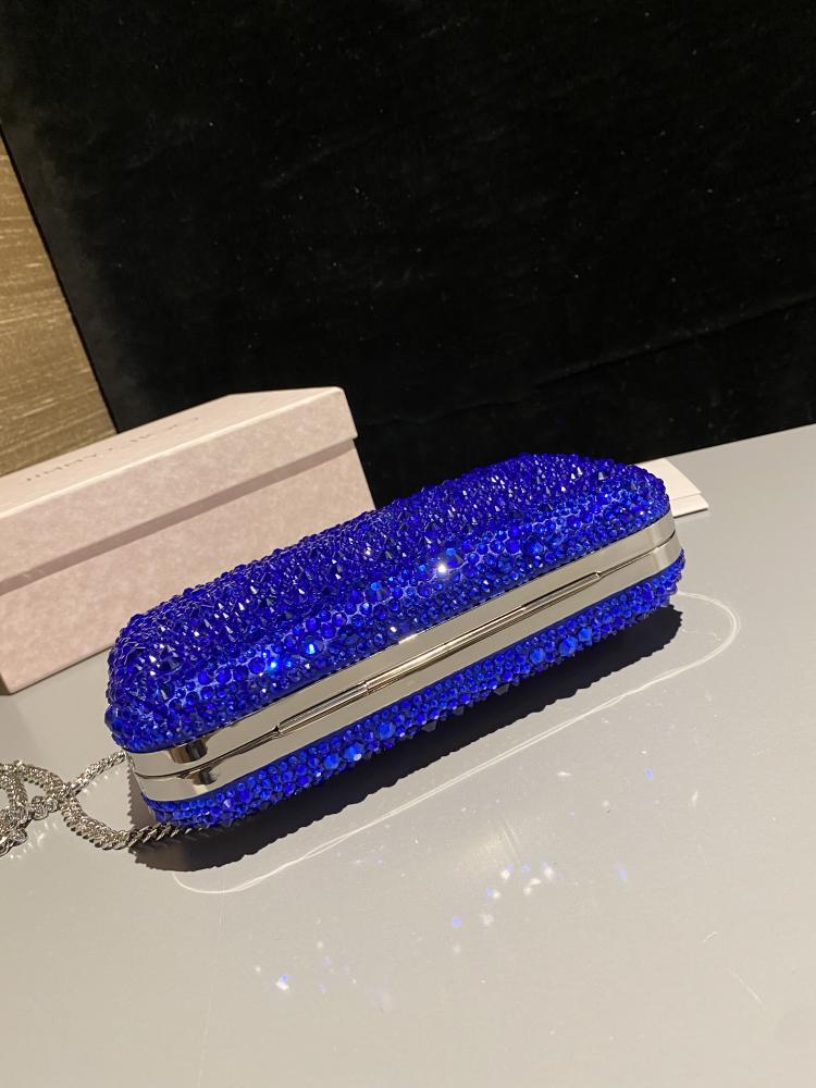 جيمي شو Cloud Clutch