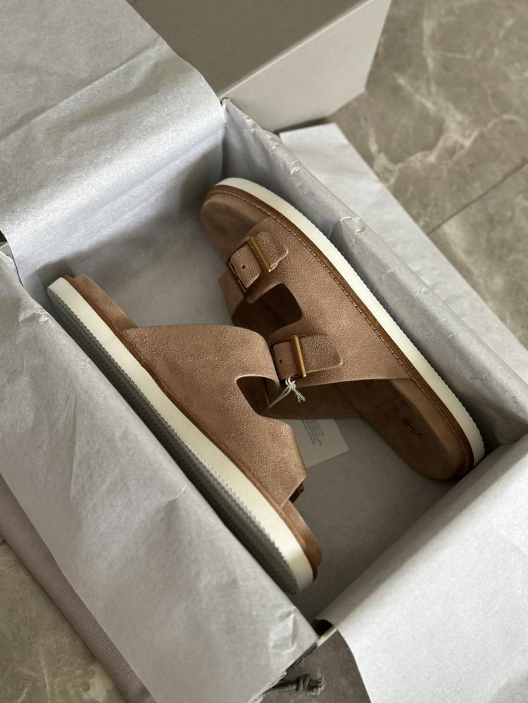 برونيلو كوتشينيلي  Slipper