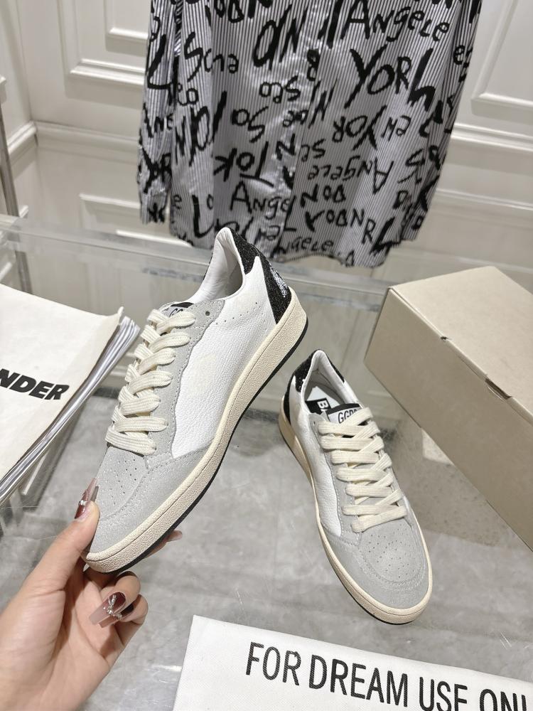 قولدن قوز Sneakers