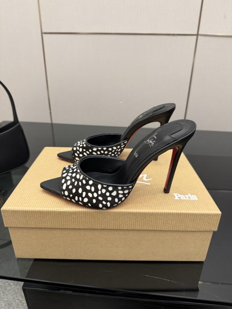 كريستيان لوبتان Miss Z Degrasstrass Mules