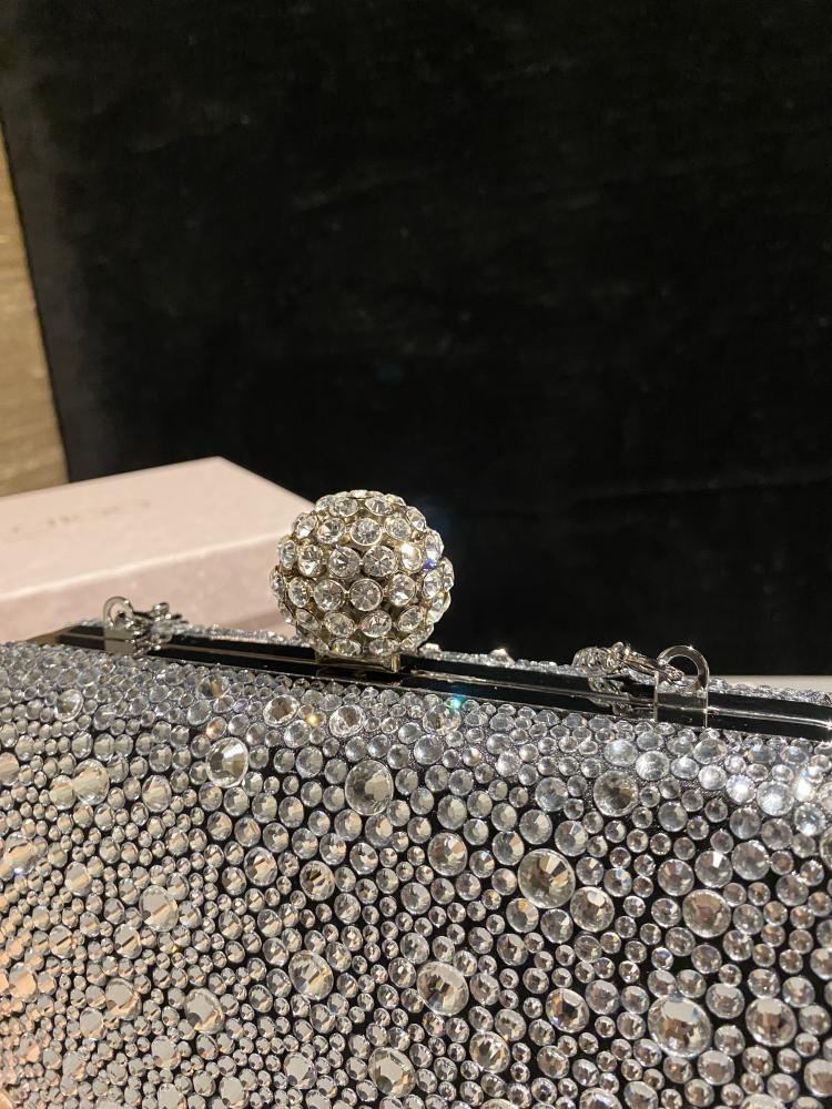 جيمي شو Cloud Clutch