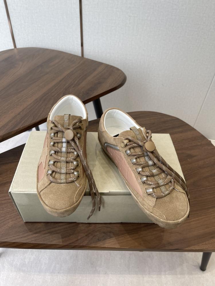 قولدن قوز Sneakers