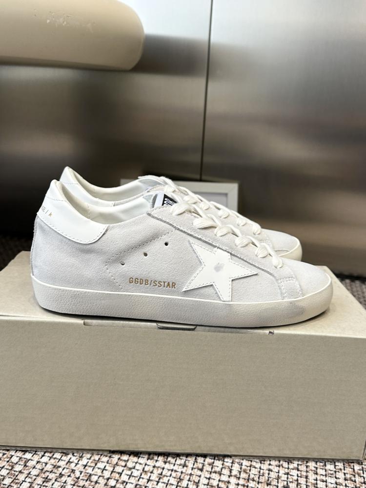 قولدن قوز Sneakers