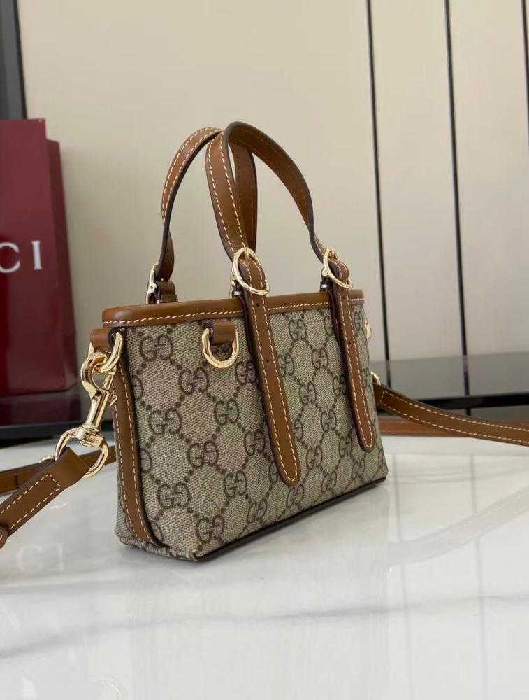 قوتشي Emblem mini