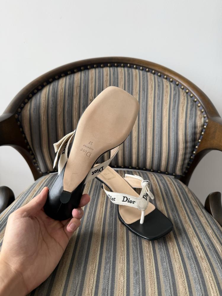 ديور  Sandals