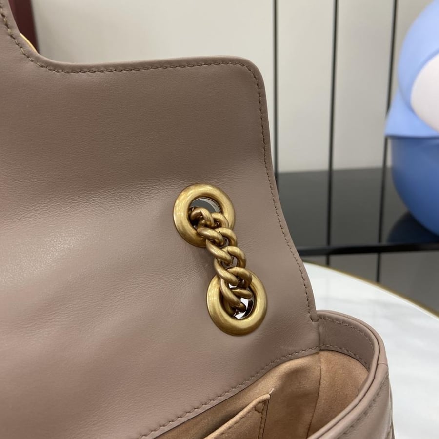 قوتشي ميديم Marmont